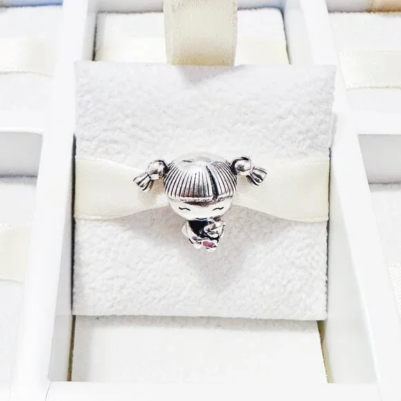 925 Sterling Silver Little Girl With Teddy Bead Charm Bead Fits Pandora Bracelet - Picture 3 of 8